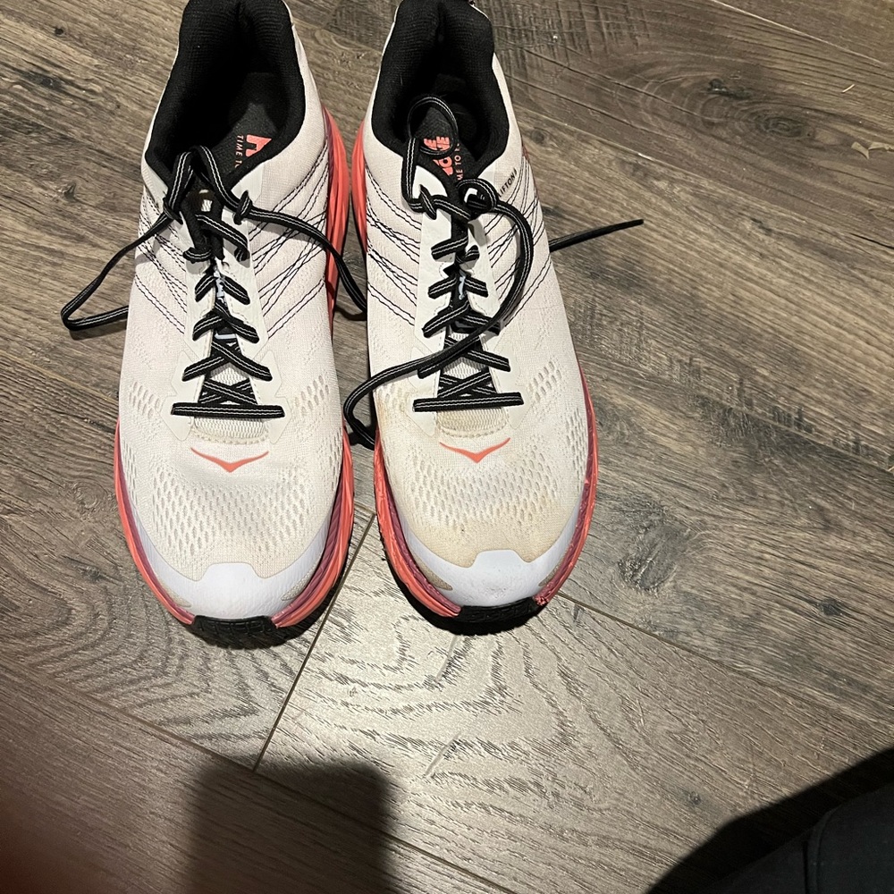 Hoka Clifton 6